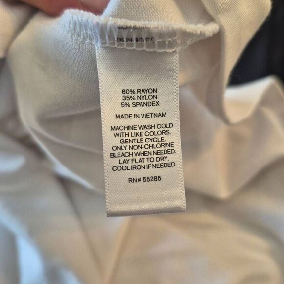 Express Women's White Rayon/Nylon/Spandex Cuffed Short Sleeve T-shirt with Sash - Picture 9 of 10